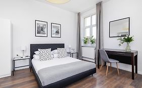 1-Bedroom Apartment - Dluga 65